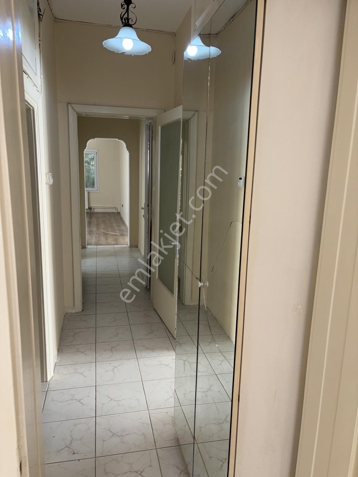 Bornova Süvari Caddesi Yakını Merkezi Geniş 3+2 Kiralık Daire - Görsel 19