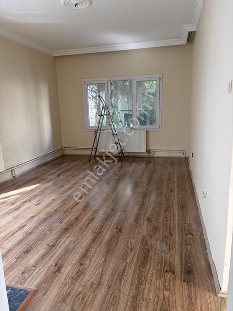 Bornova Süvari Caddesi Yakını Merkezi Geniş 3+2 Kiralık Daire - Görsel 17