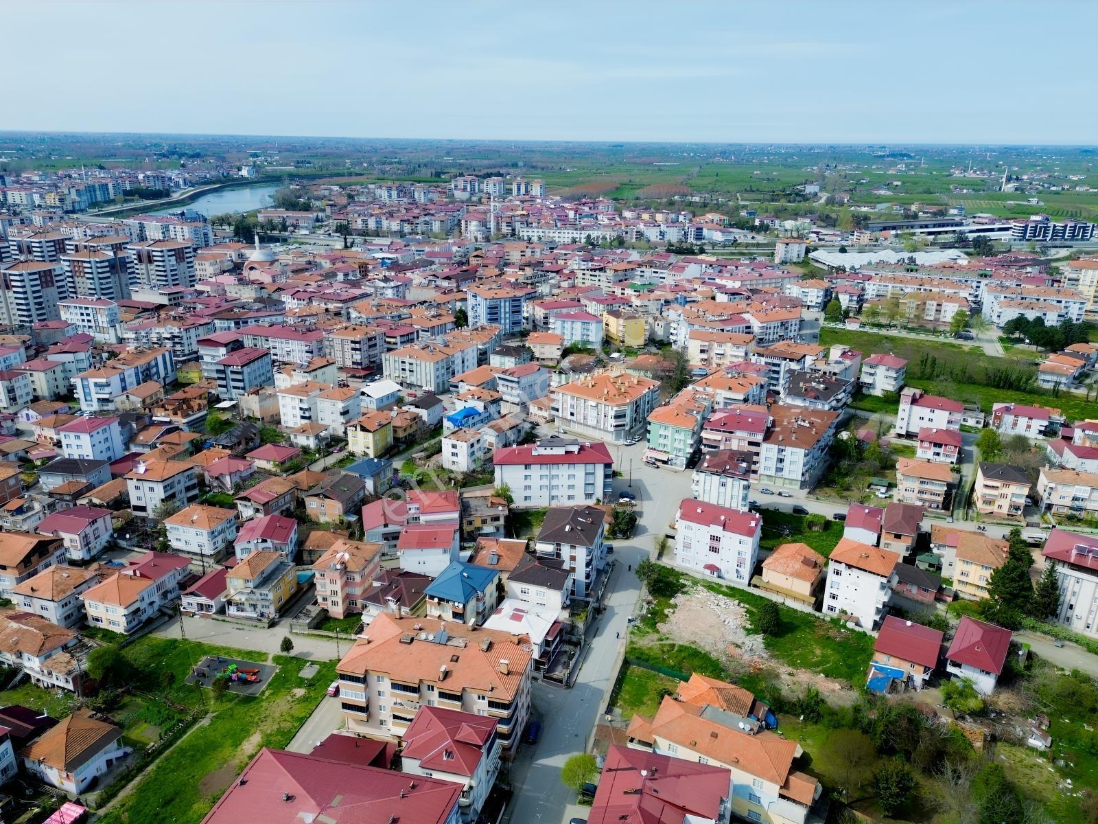Deneyim'den Çarşamba Orta Mahalle'de Caddeye Cephe Satılık Arsa - Görsel 3