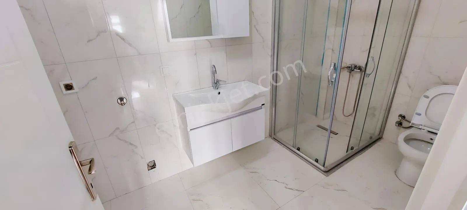 Ayşekadın Tuğra Market Yakınında Bahçeli 2+1 Kiralık Daire - Görsel 5