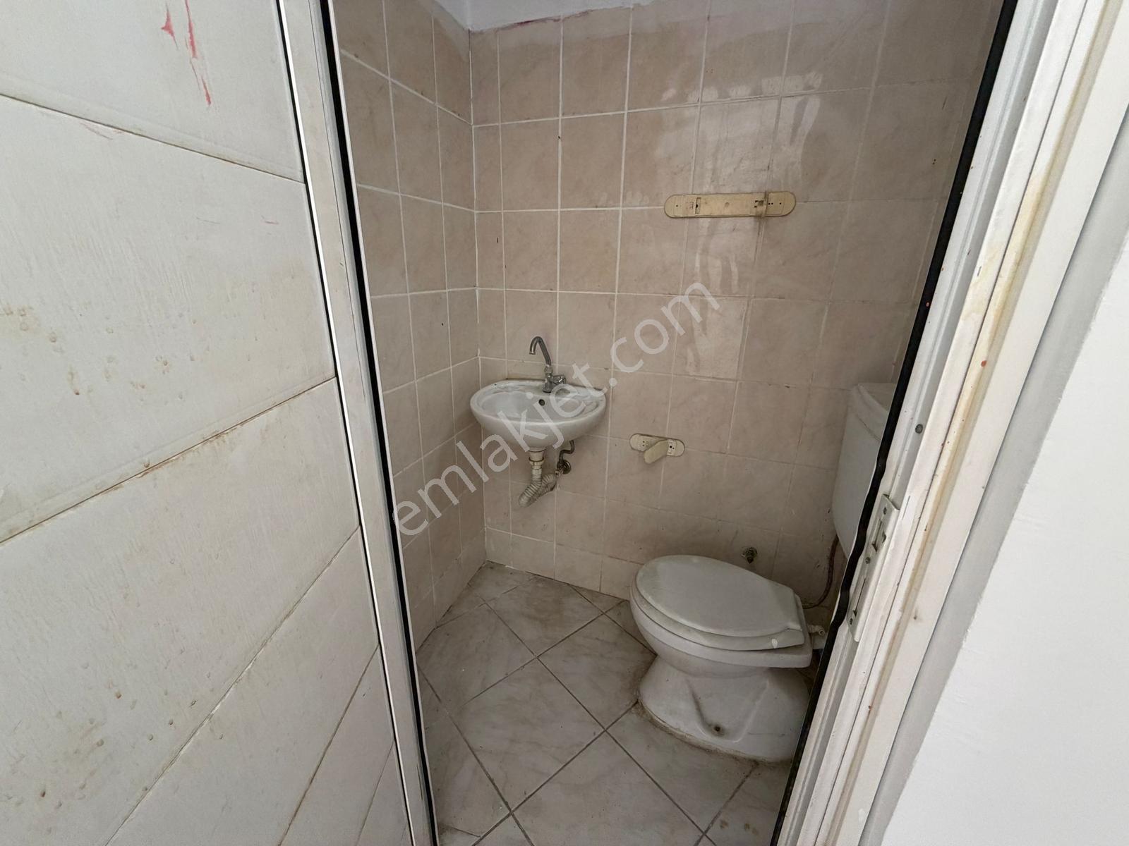 Marmariste Yaz Kış Hareketli Lokasyonda 65m2 Kiralık Dükkan - Görsel 4