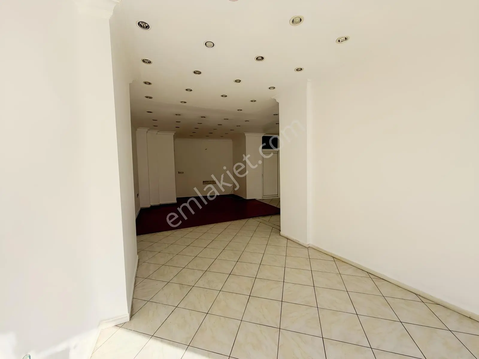 Marmariste Yaz Kış Hareketli Lokasyonda 65m2 Kiralık Dükkan - Görsel 8