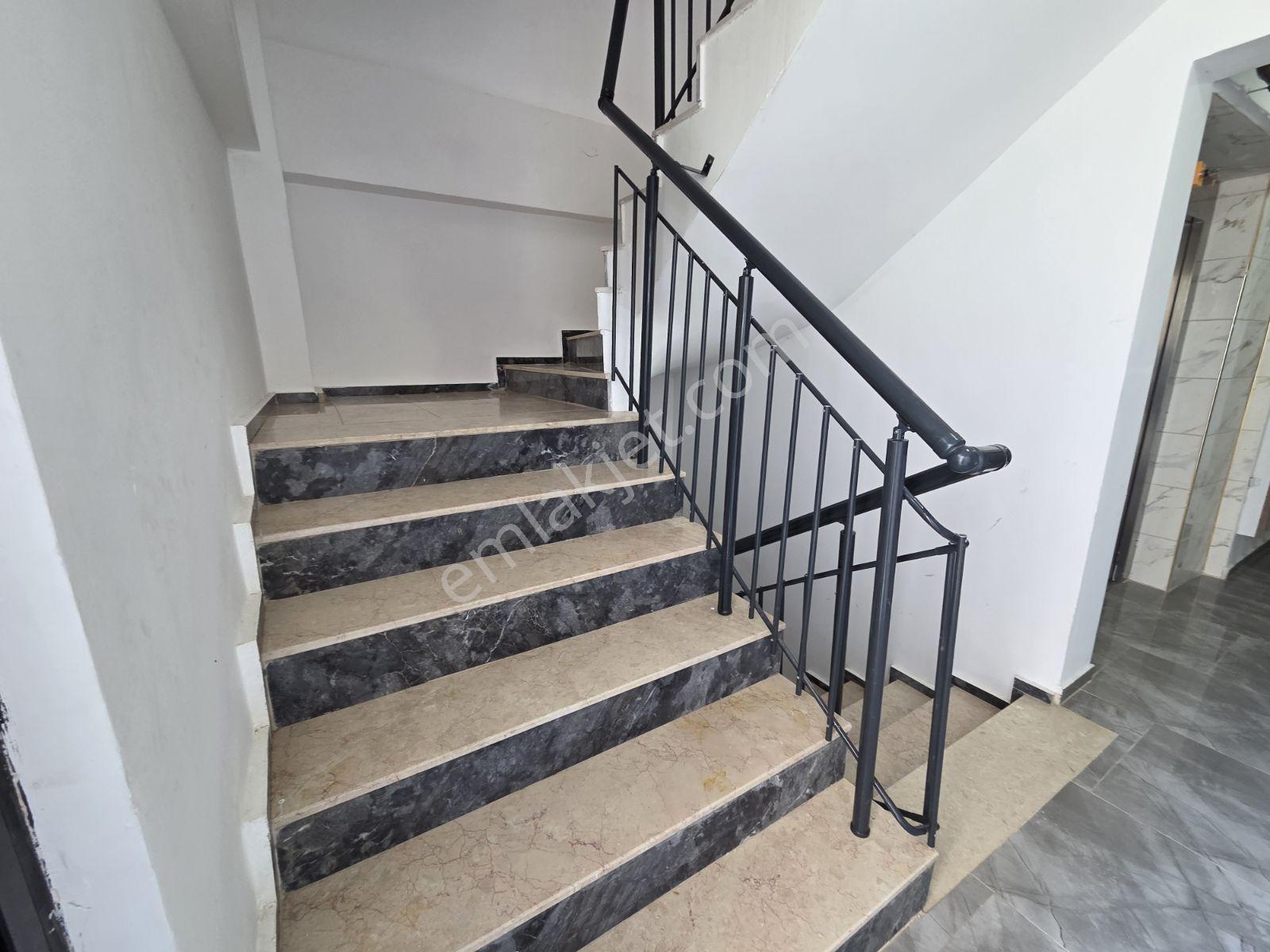 Keşan'da Üniversite Ve Askeriye'ye Yakın Kiralık 2+0 Daire - Görsel 13