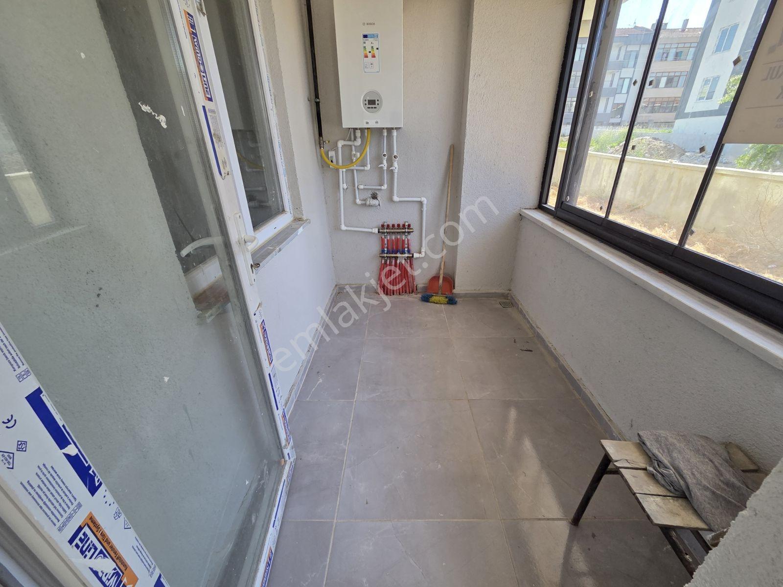 Keşan'da Üniversite Ve Askeriye'ye Yakın Kiralık 2+0 Daire - Görsel 24