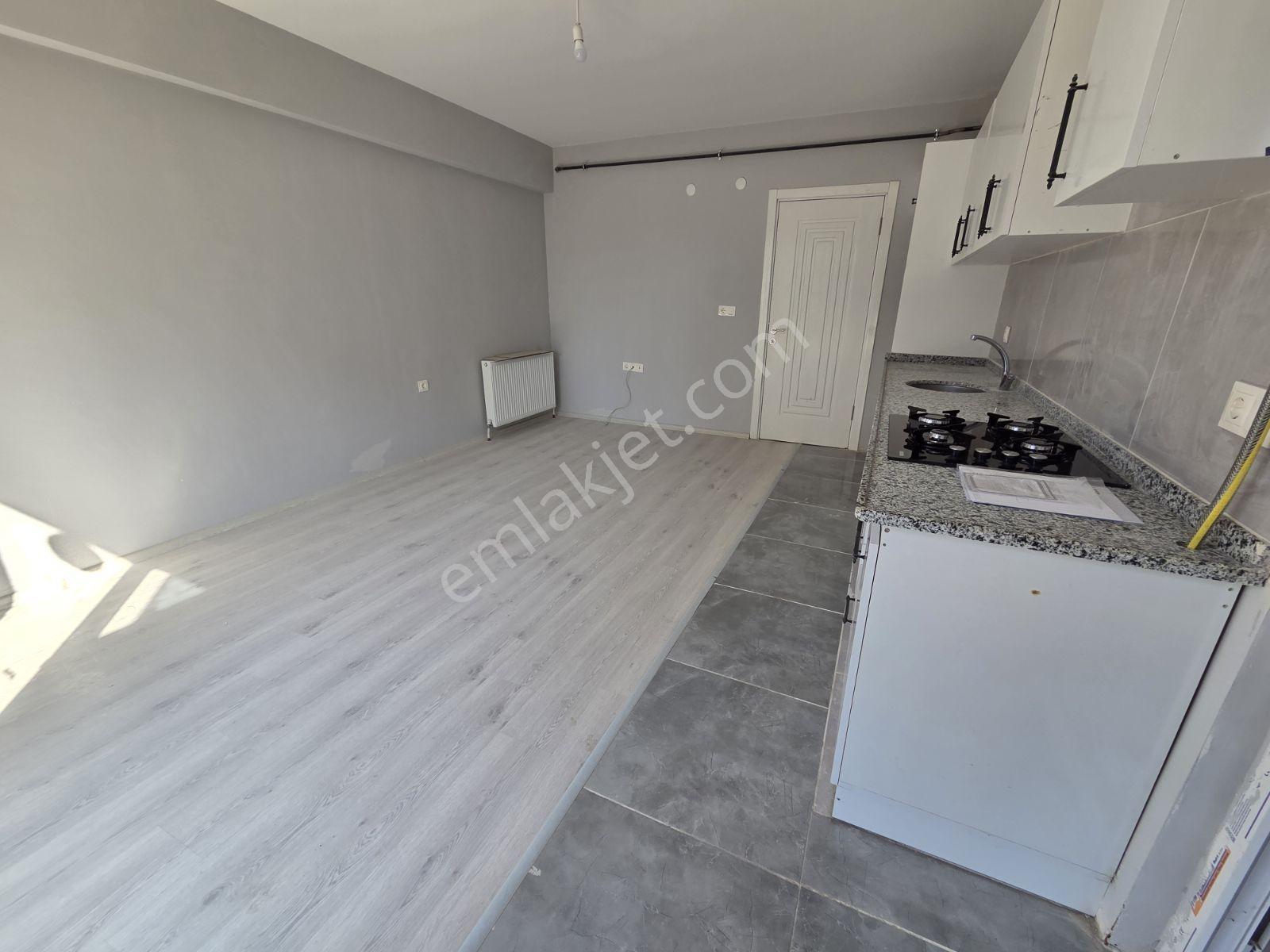 Keşan'da Üniversite Ve Askeriye'ye Yakın Kiralık 2+0 Daire - Görsel 10