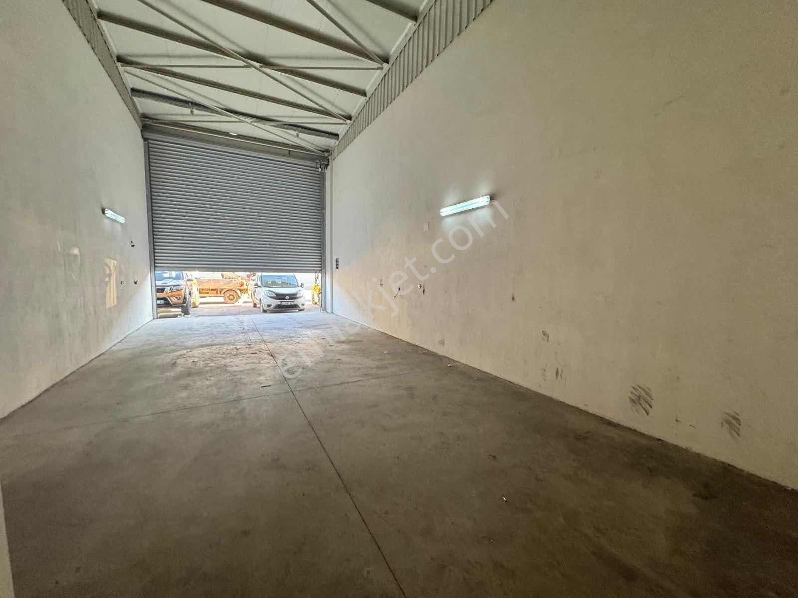 Karşıyaka Yetsan İşmerkezinde 80m2 Her İşe Uygun Kiralık İşyeri - Görsel 3