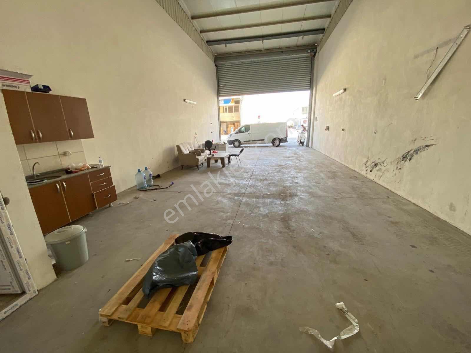 Karşıyaka Yetsan İşmerkezinde 80m2 Her İşe Uygun Kiralık İşyeri - Görsel 5