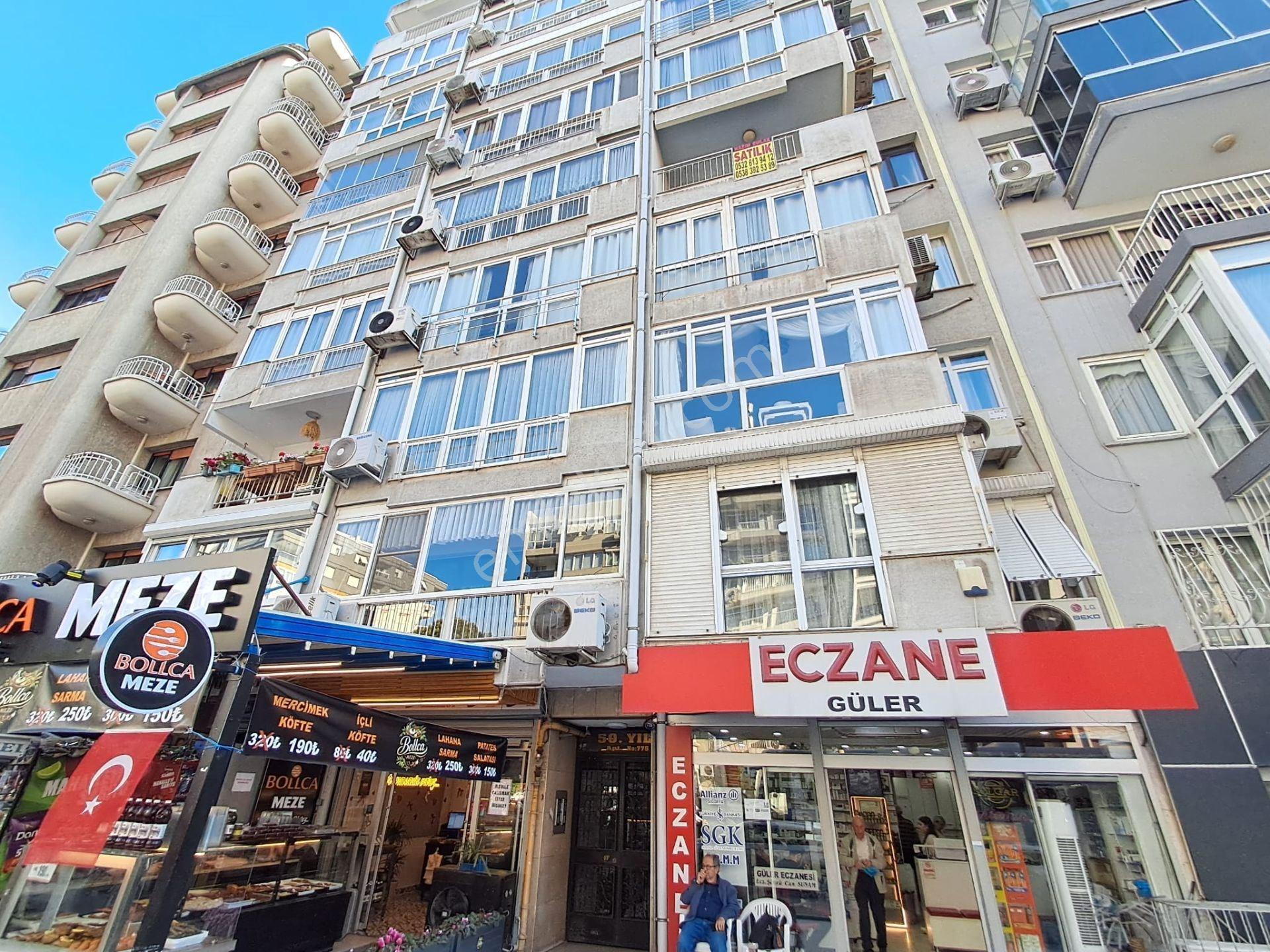 İnönü Caddesinde Asansörlü Arka Cephe Satılık 2+1 Daire