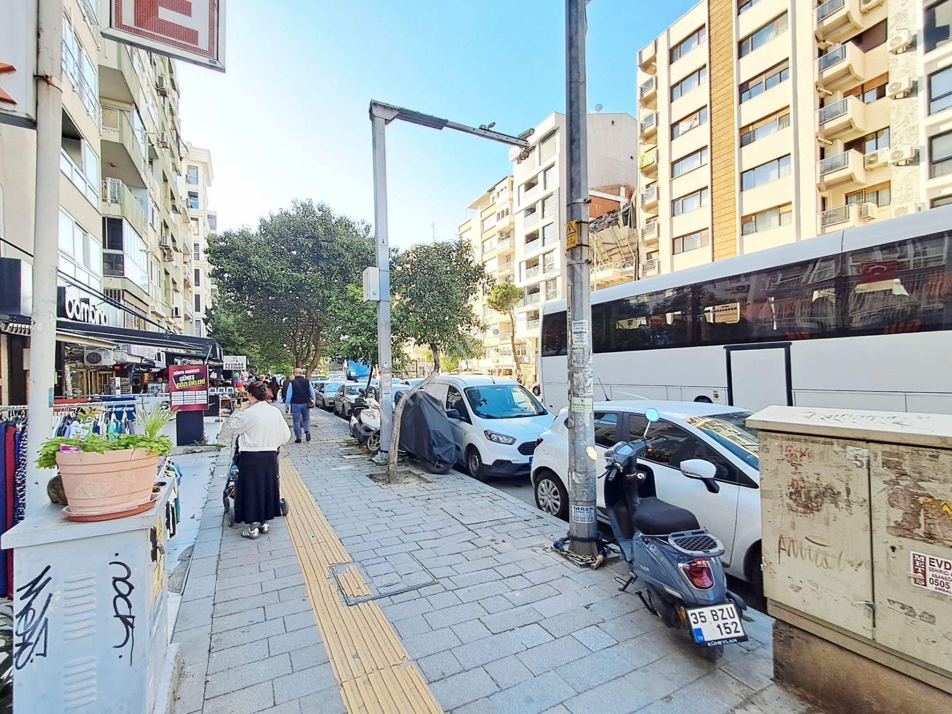 İnönü Caddesinde Asansörlü Arka Cephe Satılık 2+1 Daire - Görsel 22