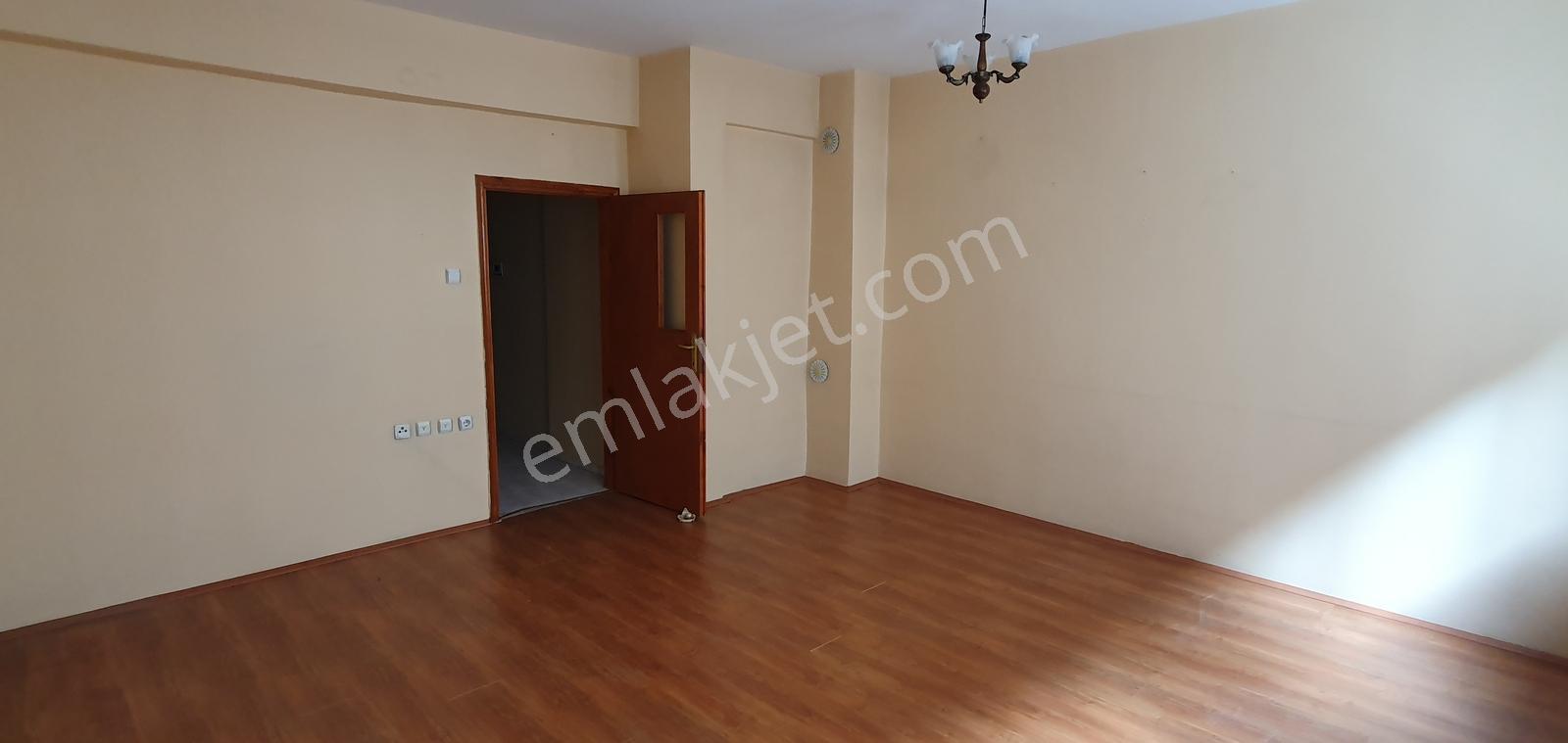 Ömerağa Mah. Geniş Bahçeli, Balkonlu Kiralık 3+1 - Görsel 25
