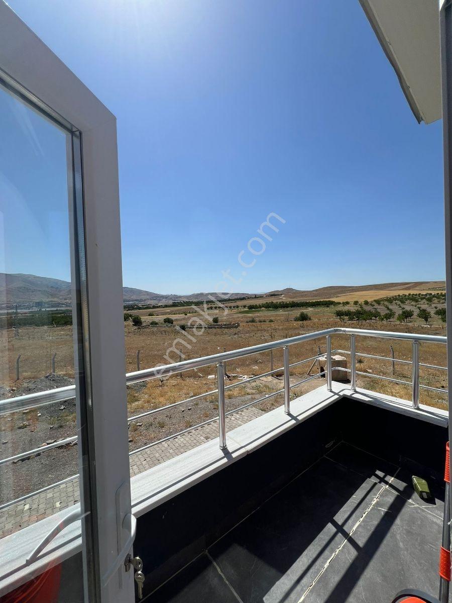 Üniversite Karşısı Keşolarda Harika Konumda Villa + Tarla - Görsel 34