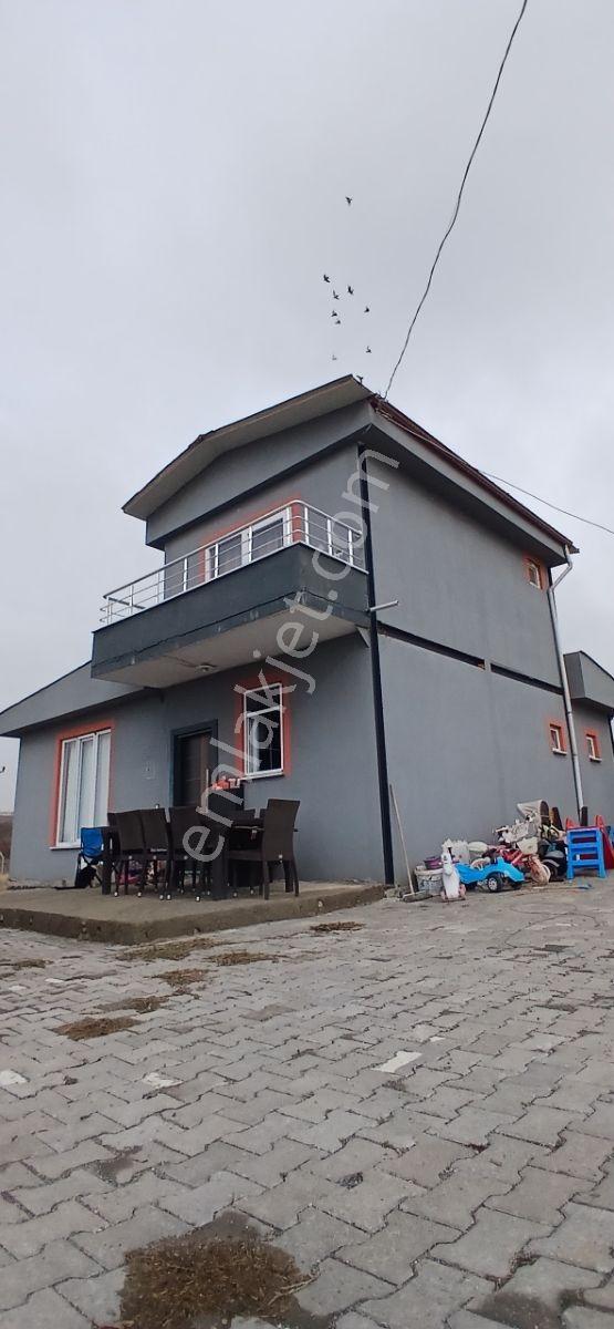 Üniversite Karşısı Keşolarda Harika Konumda Villa + Tarla - Görsel 16