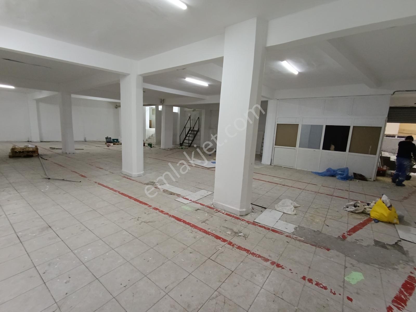 Kiralık Cumhuriyet Mah.350 M2 Depo Ve Tekstile Uygun Masrafsız - Görsel 24