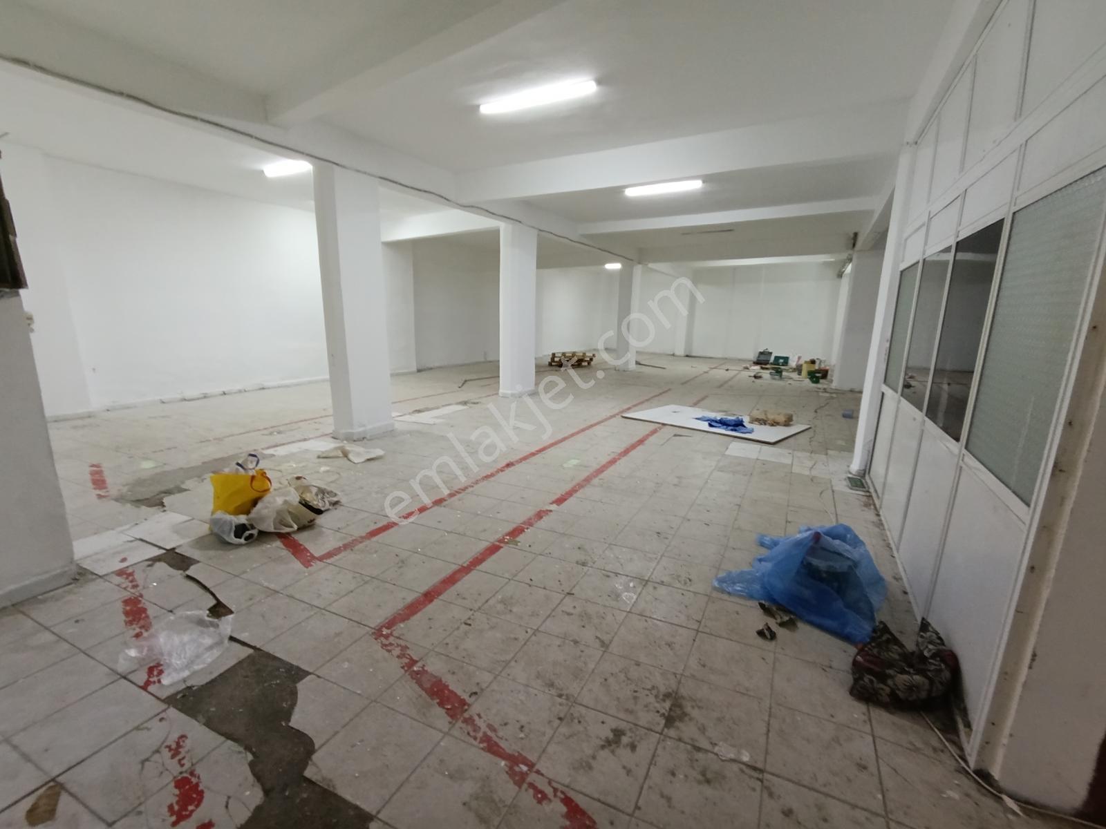 Kiralık Cumhuriyet Mah.350 M2 Depo Ve Tekstile Uygun Masrafsız - Görsel 31