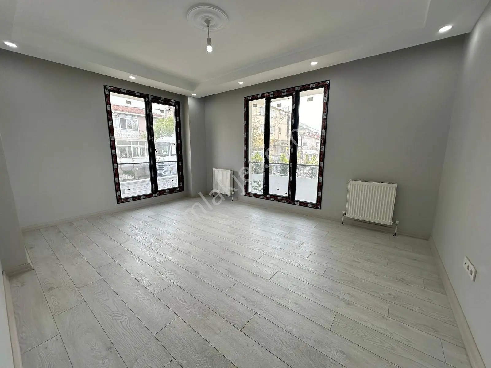 İstanbul Büyükçekçekmece Kumburgaz'da Satılık 2+1 Geniş Daireler - Görsel 3