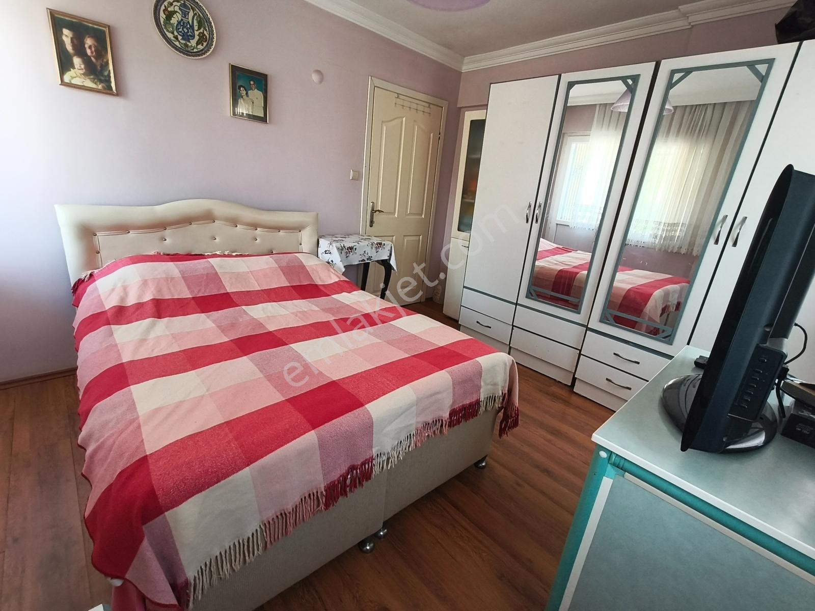 İzmir Güzelbahçe Çamlı Mahallesinde Tam Müstakil Villa - Görsel 30