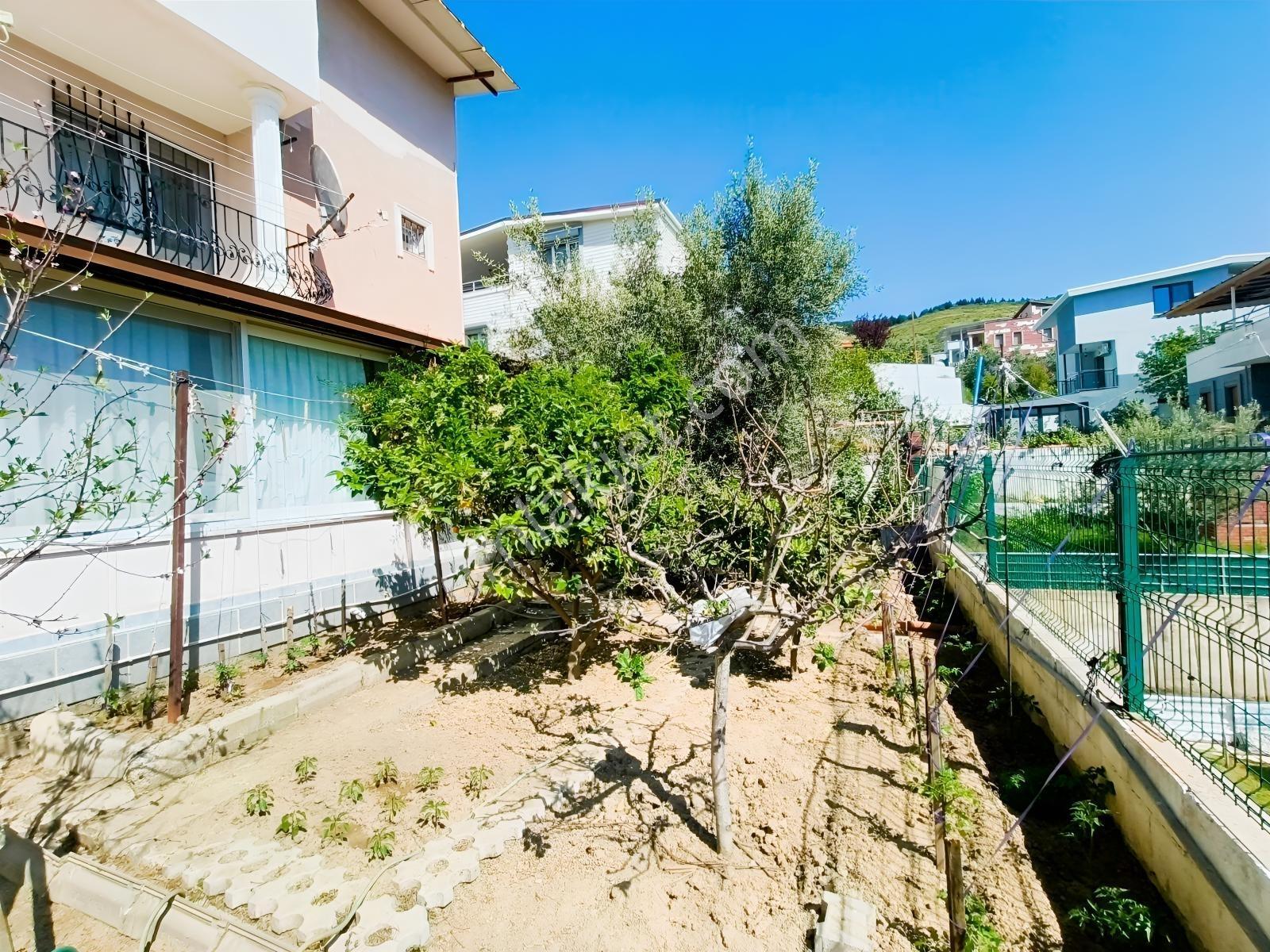İzmir Güzelbahçe Çamlı Mahallesinde Tam Müstakil Villa - Görsel 12