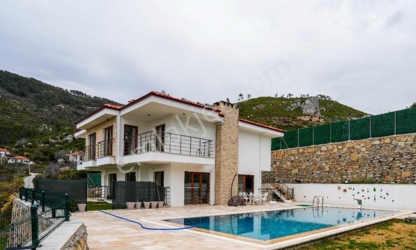Muğla Menteşe Zeytinköy De 2 Adet Lüks Villa