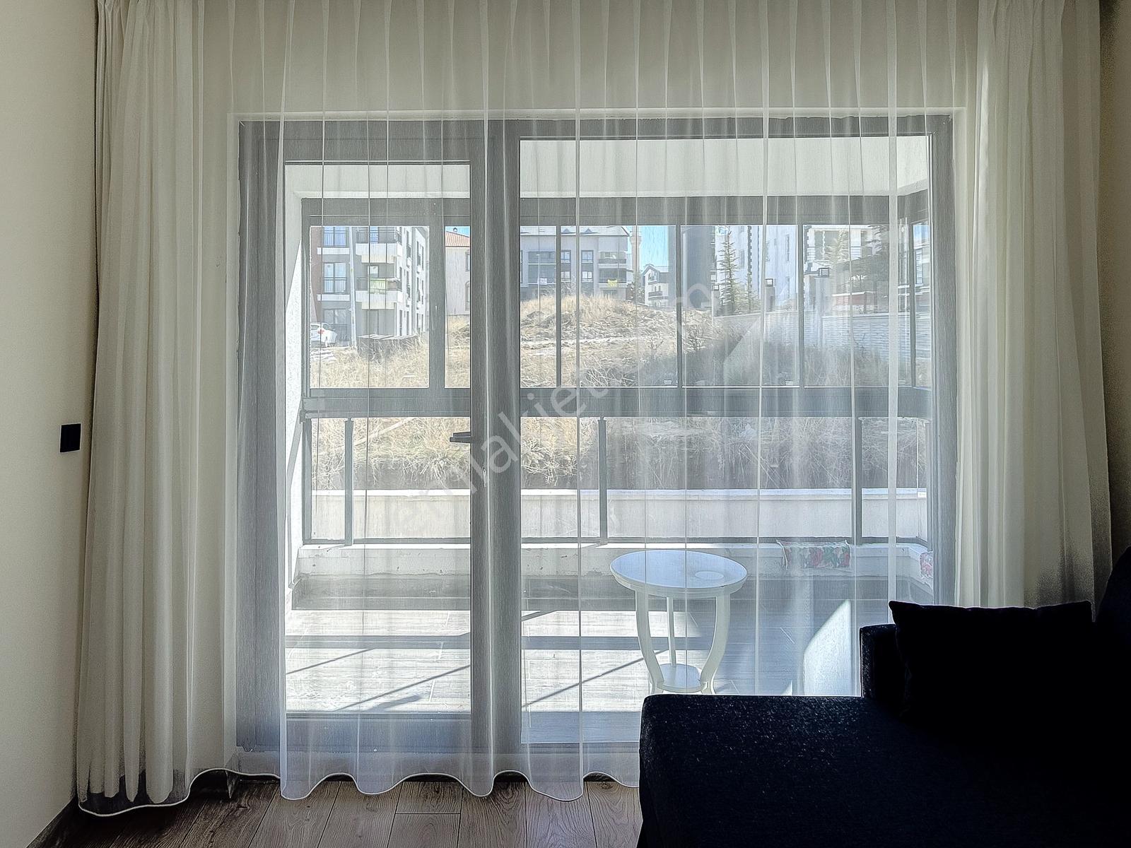 İncek Bulvara Yürüme Mesafesinde Eşyalı 1+1 Kiralık Daire - Görsel 37