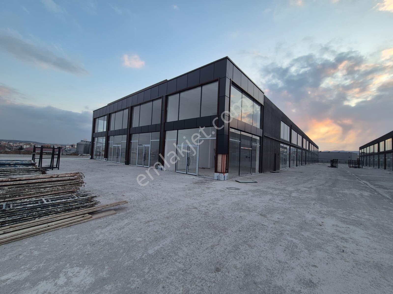 Yenikent'de Sanayisinde 90 M2 Sanayi Dükkanı İskanlı Yatırımlık - Görsel 29