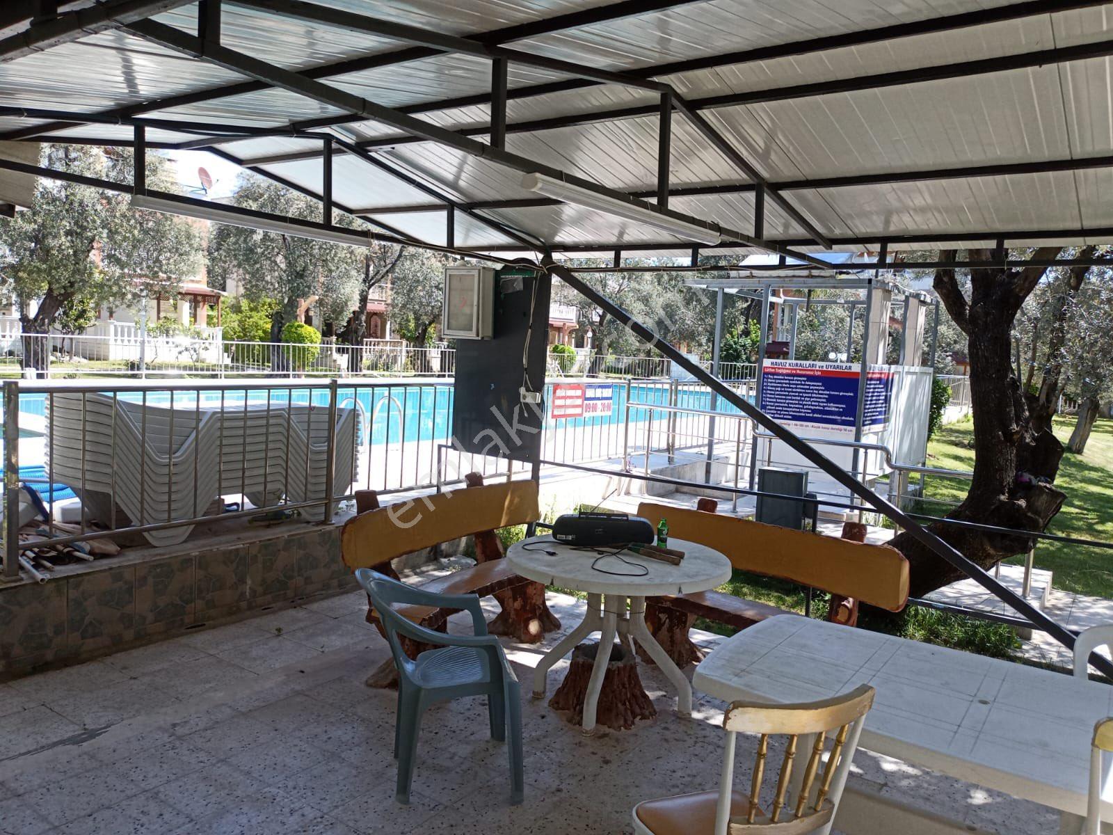 Balıkesir Edremit Güre Havuzlu Denize Yakın Satılık Villa - Görsel 17