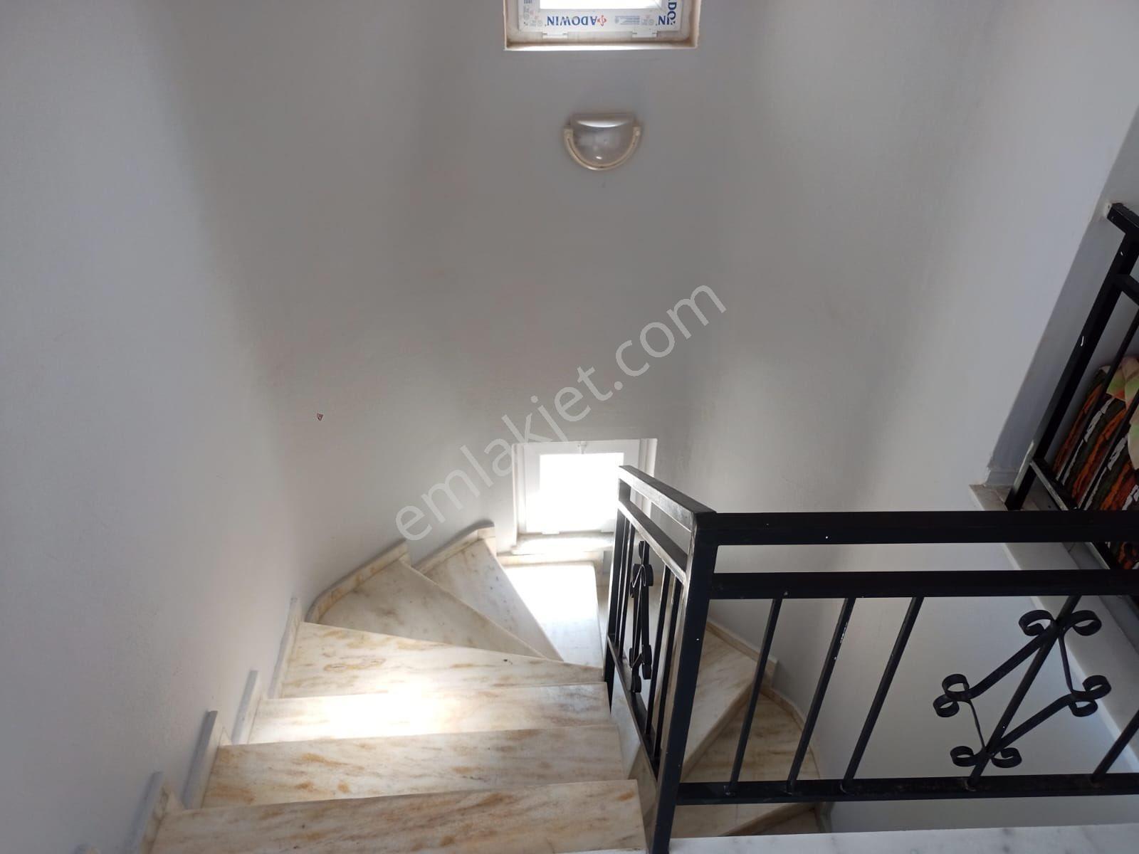 Balıkesir Edremit Güre Havuzlu Denize Yakın Satılık Villa - Görsel 24