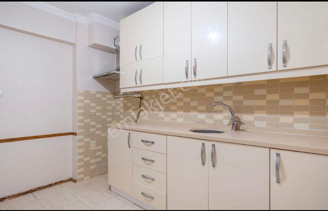 Çimen Sitesinde Kiralık 3+1 Daire - Manzaralı - Görsel 7