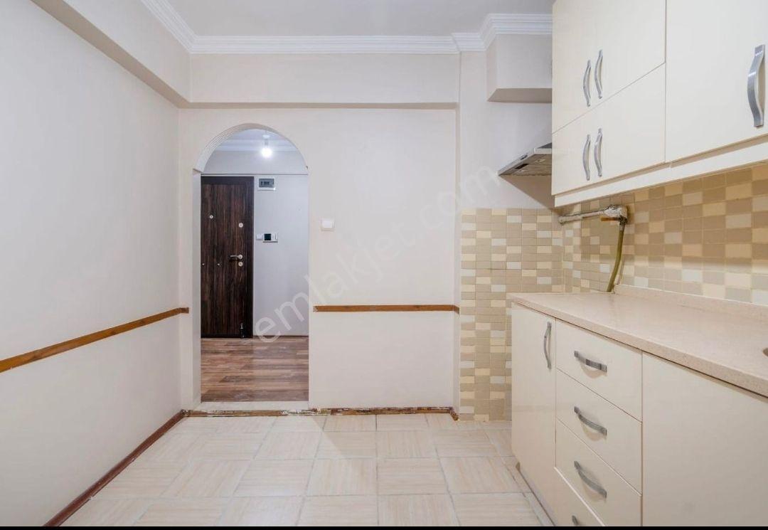 Çimen Sitesinde Kiralık 3+1 Daire - Manzaralı - Görsel 8