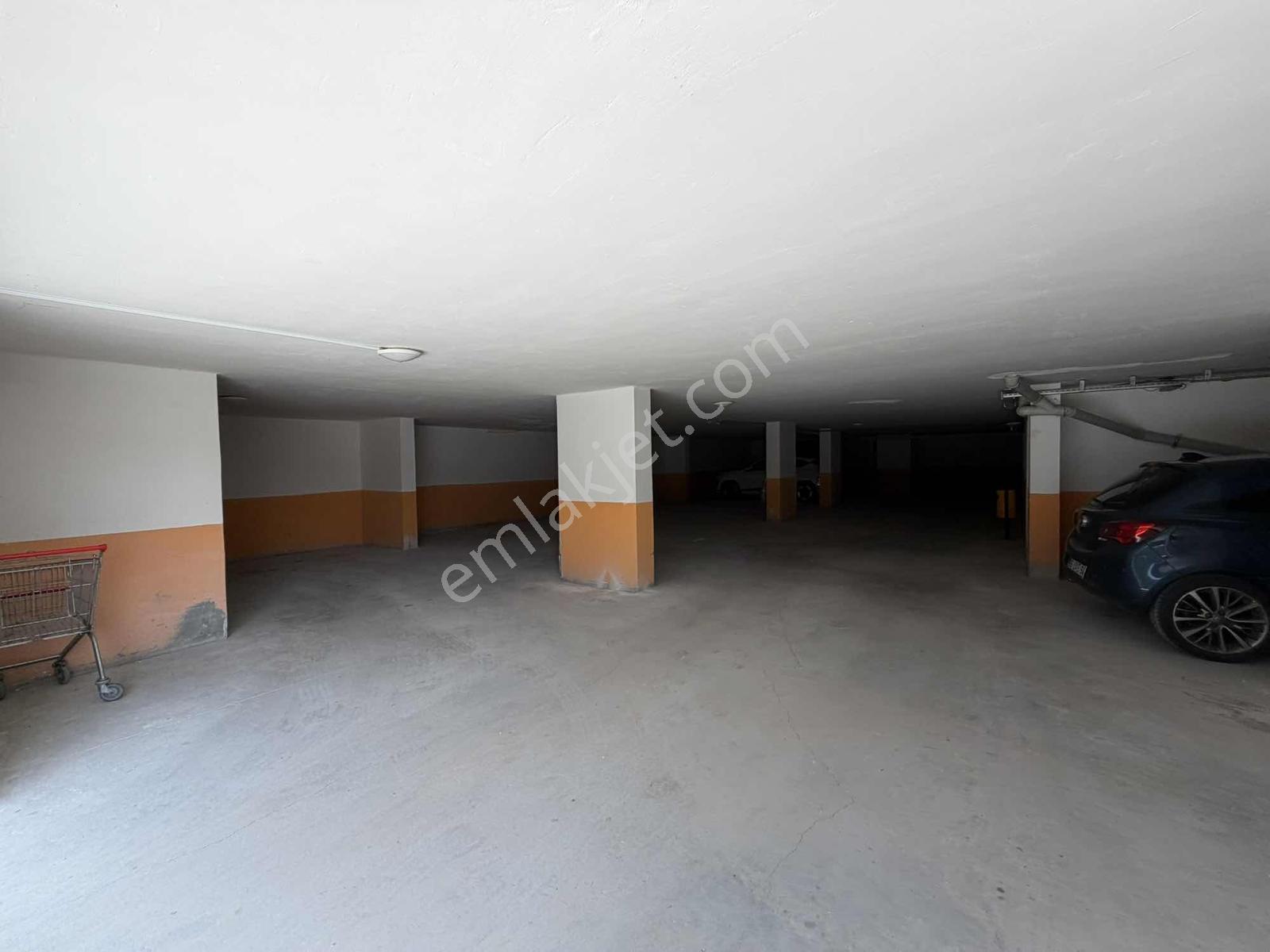 Bağlıca Merkezde K.otoparklı Geniş 4+1 Satılık Daire - Görsel 19