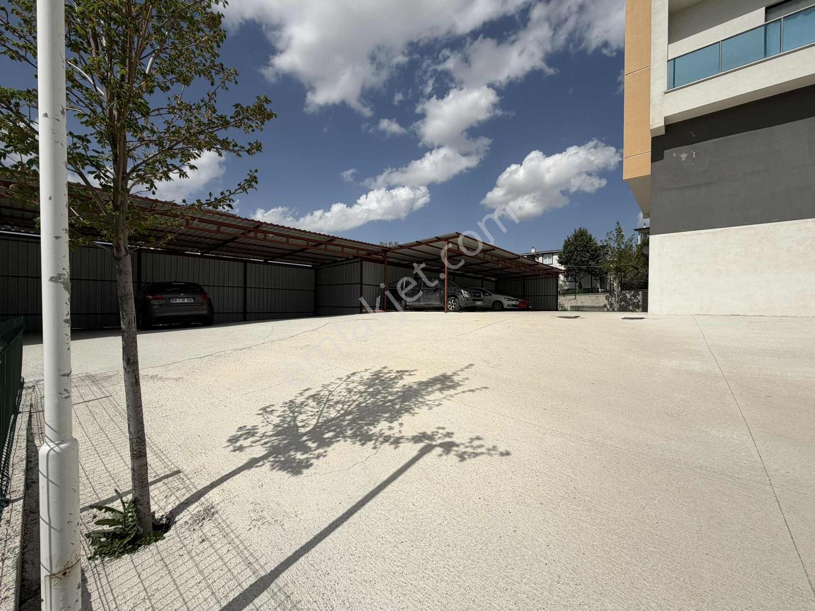 Bağlıca Merkezde K.otoparklı Geniş 4+1 Satılık Daire - Görsel 18