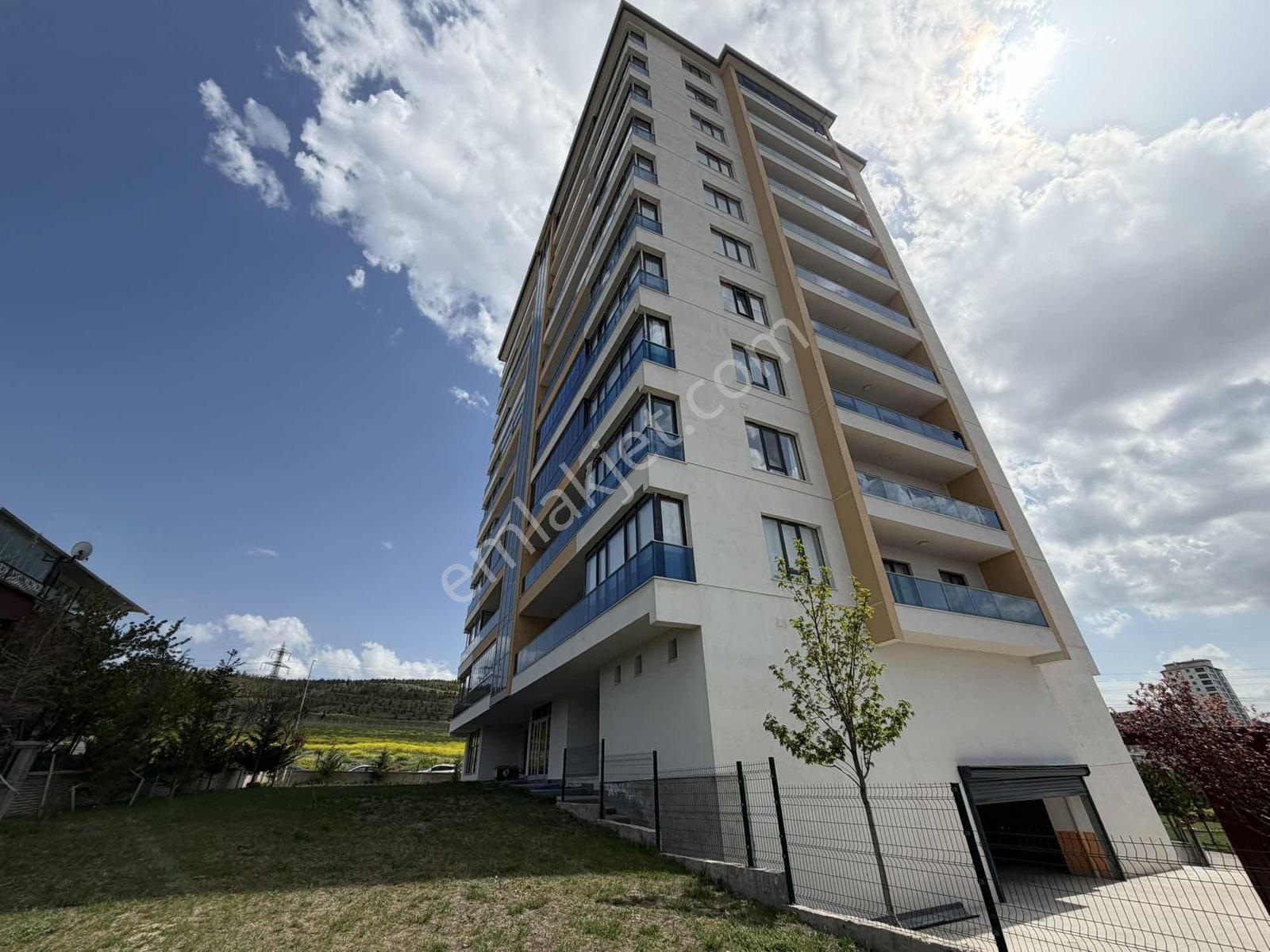 Bağlıca Merkezde K.otoparklı Geniş 4+1 Satılık Daire - Görsel 24