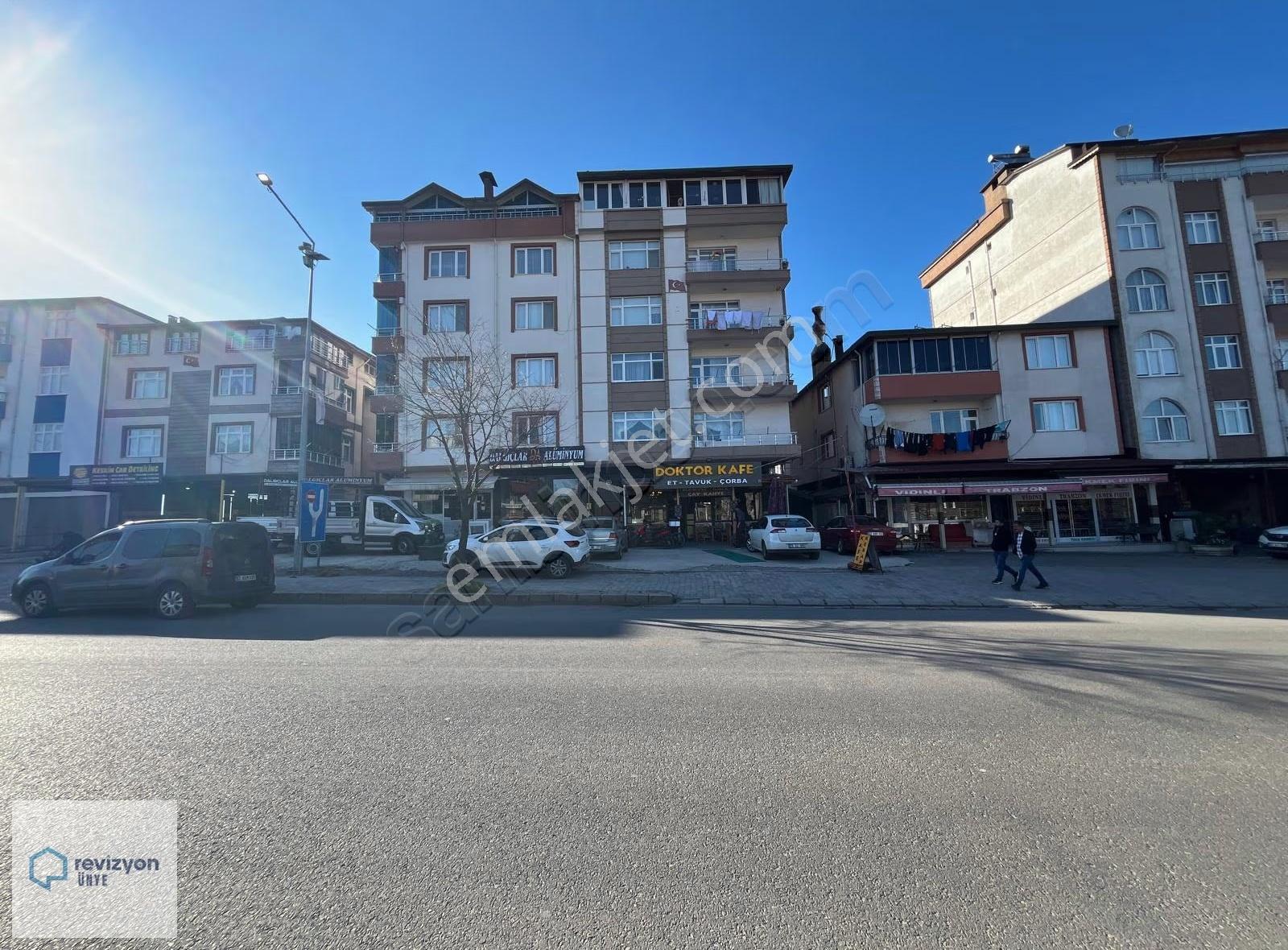 Revizyon'dan Niksar Caddesi Üzerinde Müşterli Devren Kiralık!! - Görsel 2
