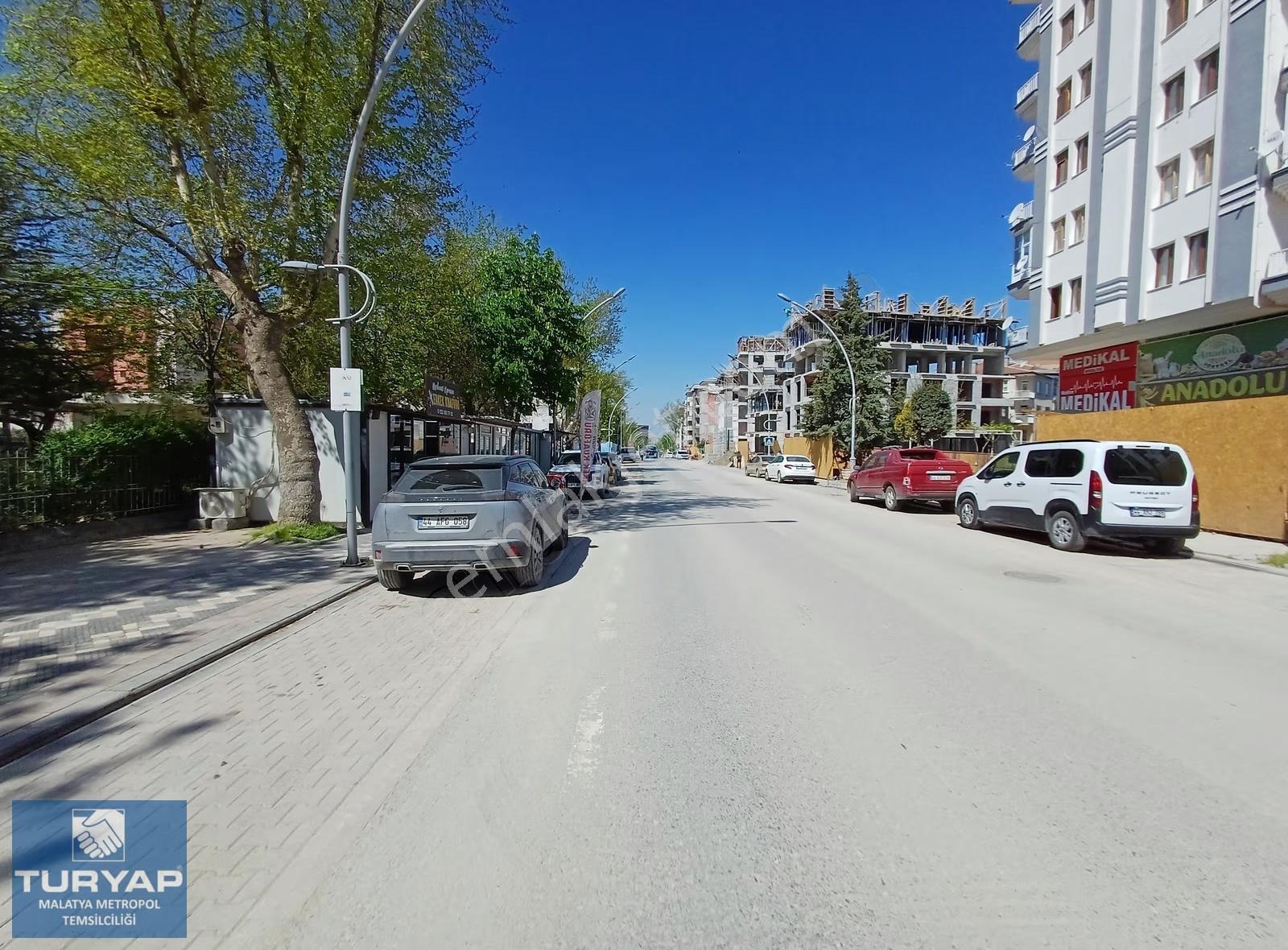 Turyap Metropolden Vali Konağı Ana Cad Üzeri Kiralık Köşe Dükkan - Görsel 14