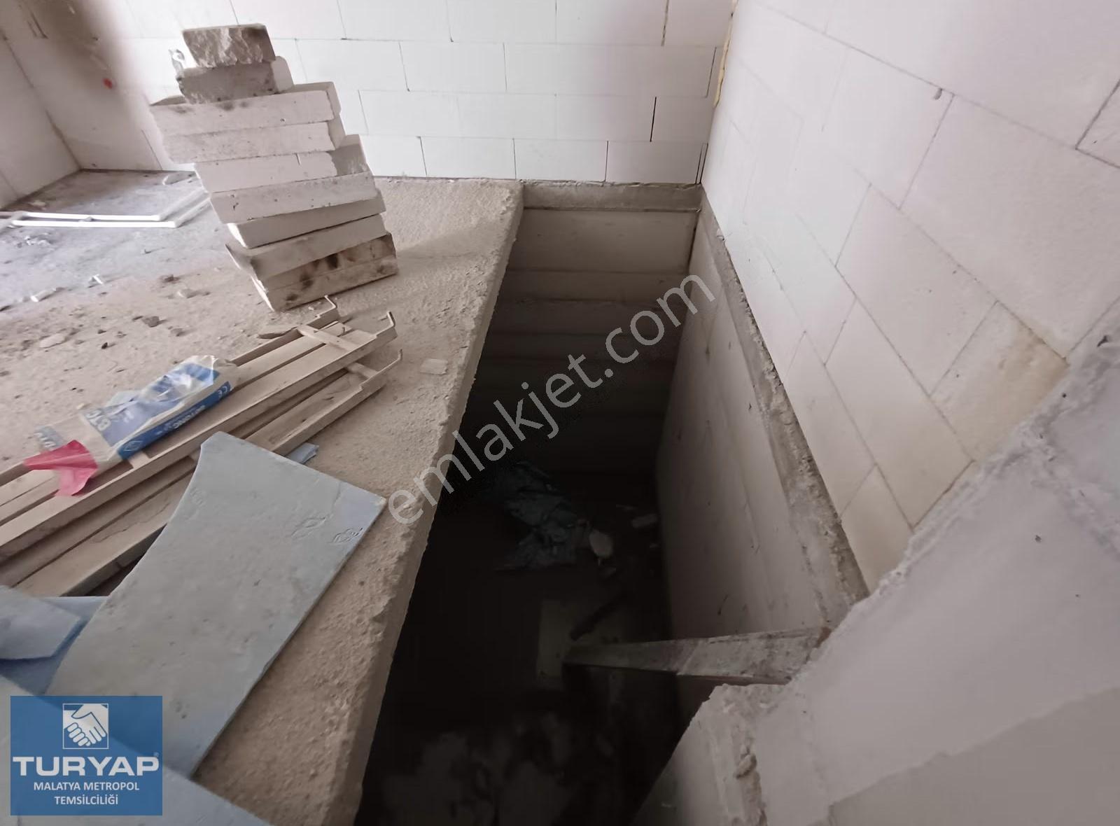 Turyap Metropolden Battalgazi Hastane Cad Satılık Dükkan - Görsel 6