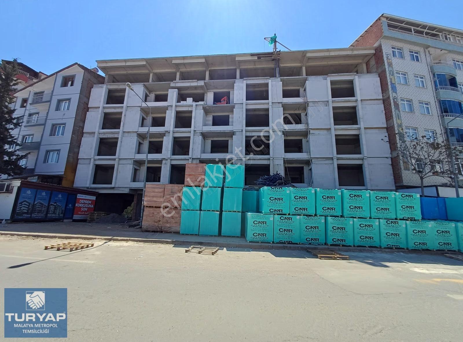 Turyap Metropolden Battalgazi Hastane Cad Satılık Dükkan