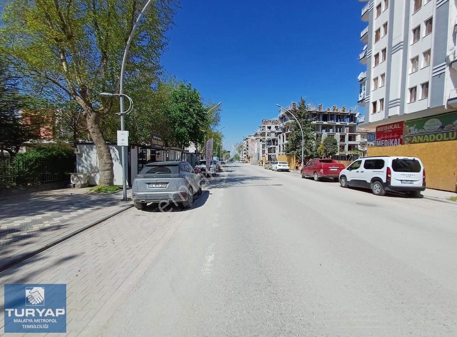 Turyap Metropolden Vali Konağı Ana Cad Üzeri Kiralık Köşe Dükkan - Görsel 7