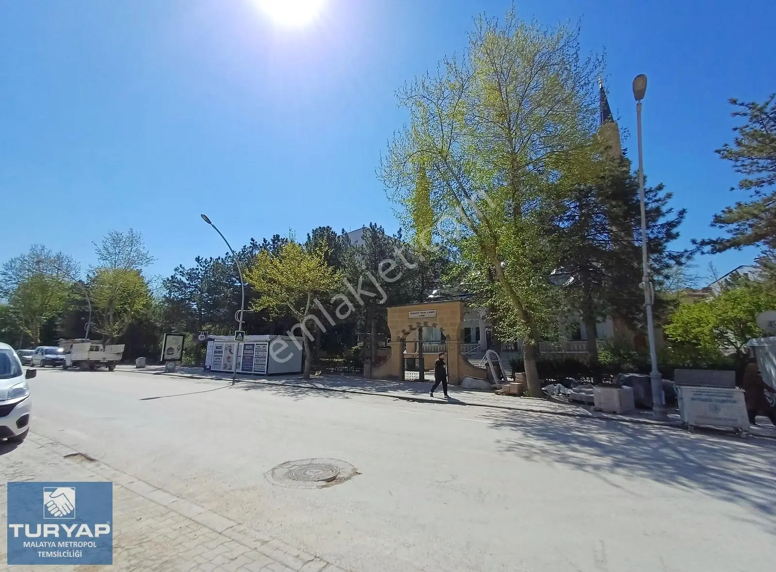 Turyap Metropolden Vali Konağı Ana Cad Üzeri Kiralık Köşe Dükkan - Görsel 5
