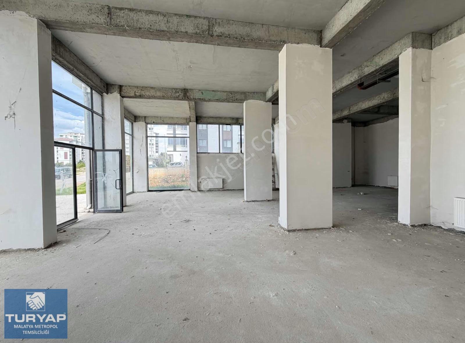 Turyap Metropol'den Tecde'de Satılık 150 M² Dükkan - Görsel 8