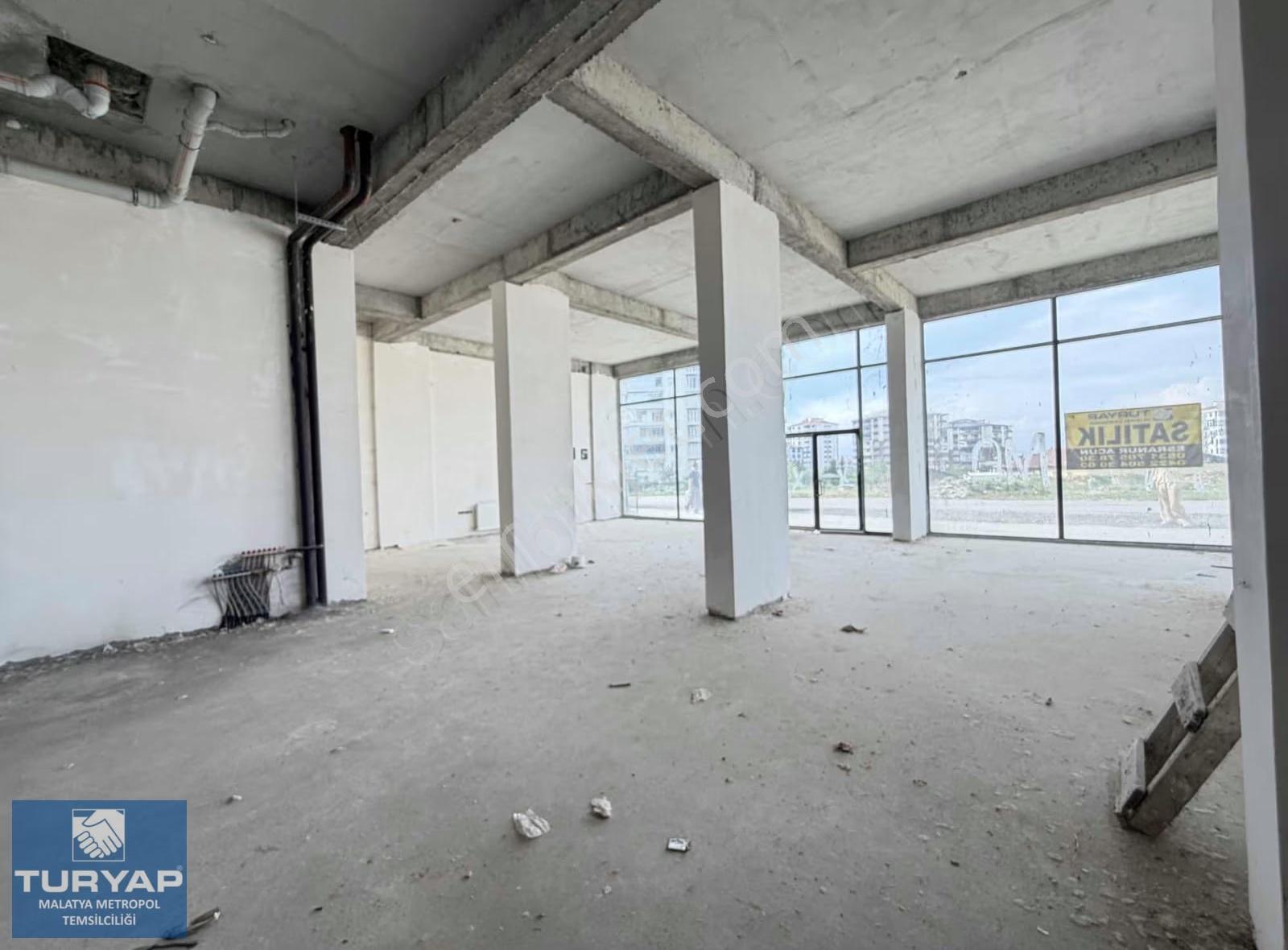 Turyap Metropol'den Tecde'de Satılık 150 M² Dükkan - Görsel 9
