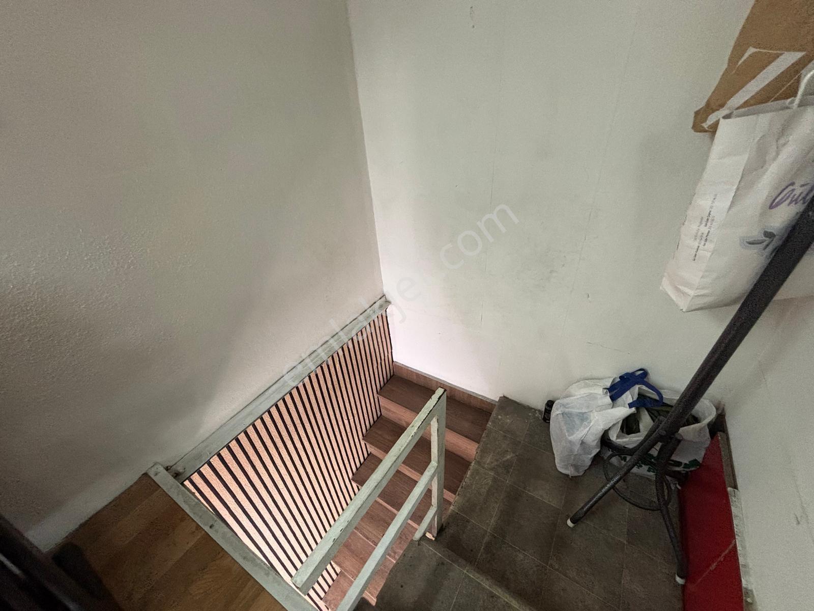 Alsancak Fuar Yaknı Batar Katlı 25m2 Wc'li Kiralık Dükan - Görsel 5