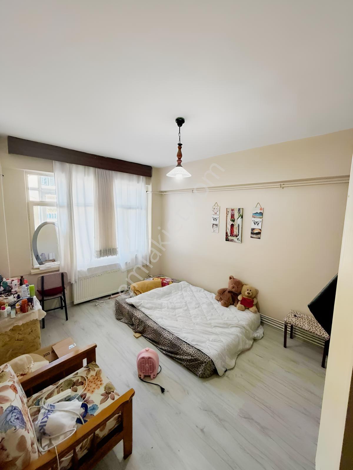 Belediyeye, Atatürk Caddesine 20 Metre Mesafede Eşyalı Kiralık - Görsel 21