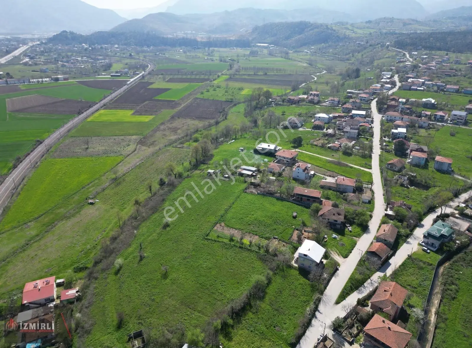 Arifiye Yukarıkirezcede İmarlı Arsada 310 M² Satılık Hisse - Görsel 2