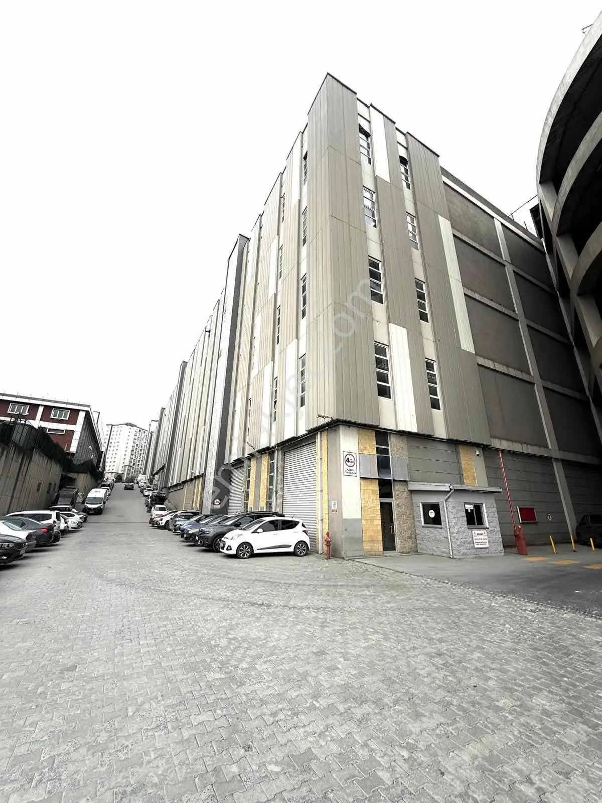 İkitelli Sinpaş İş Modern De Kiralık 6 Ünite İşyeri Depo Dükkan - Görsel 8