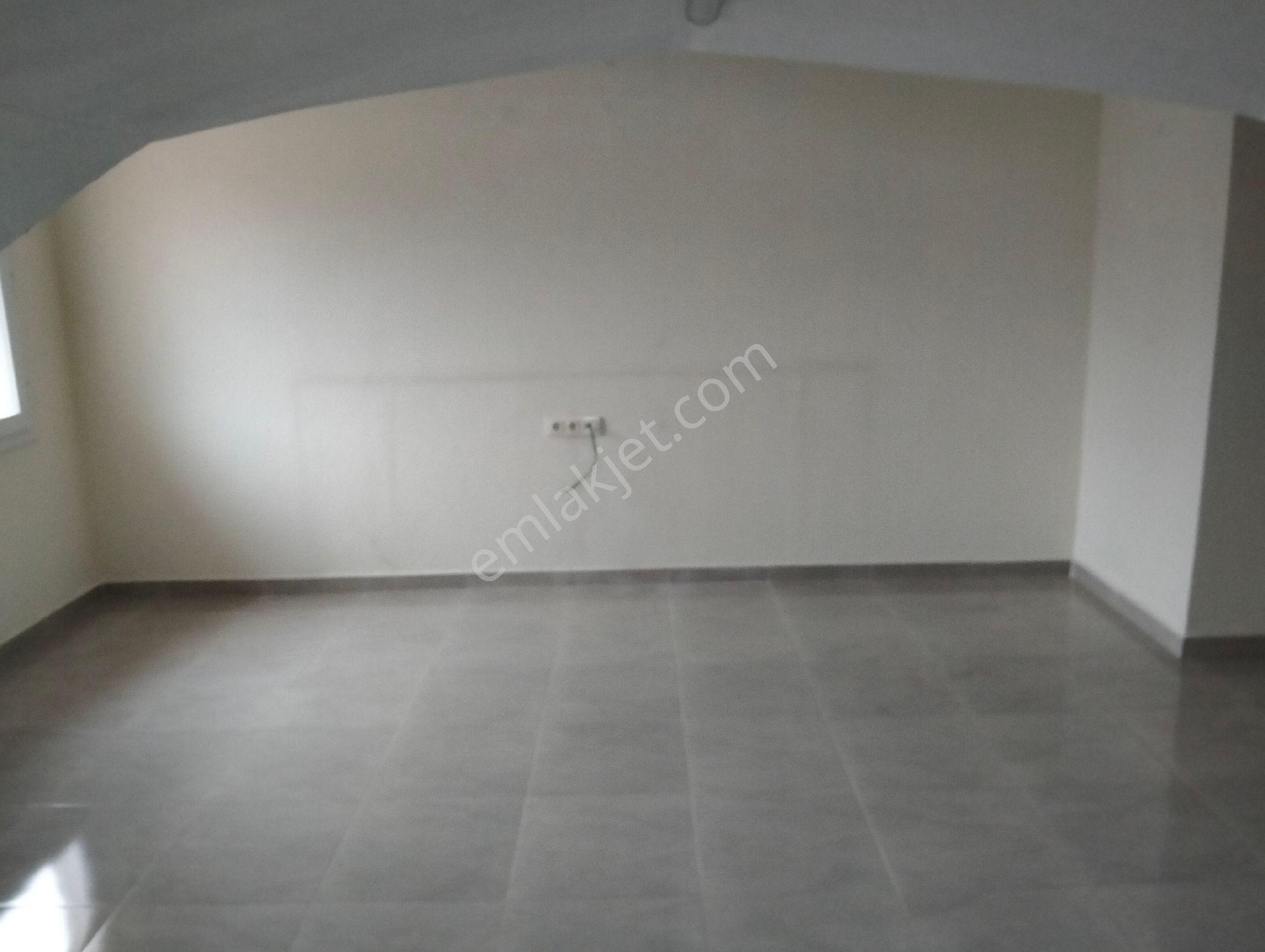 Karaçulhada Kiralık 4+1 Daire - Görsel 26