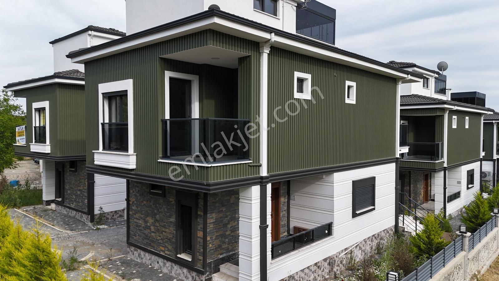 S_v Garimenkulden Tarihi Bölgede 3+1 Aile Sitesi Gürede - Görsel 24