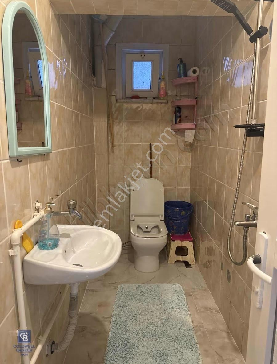 Caddeye Yakın 1+1 Satılık Arakat Daire