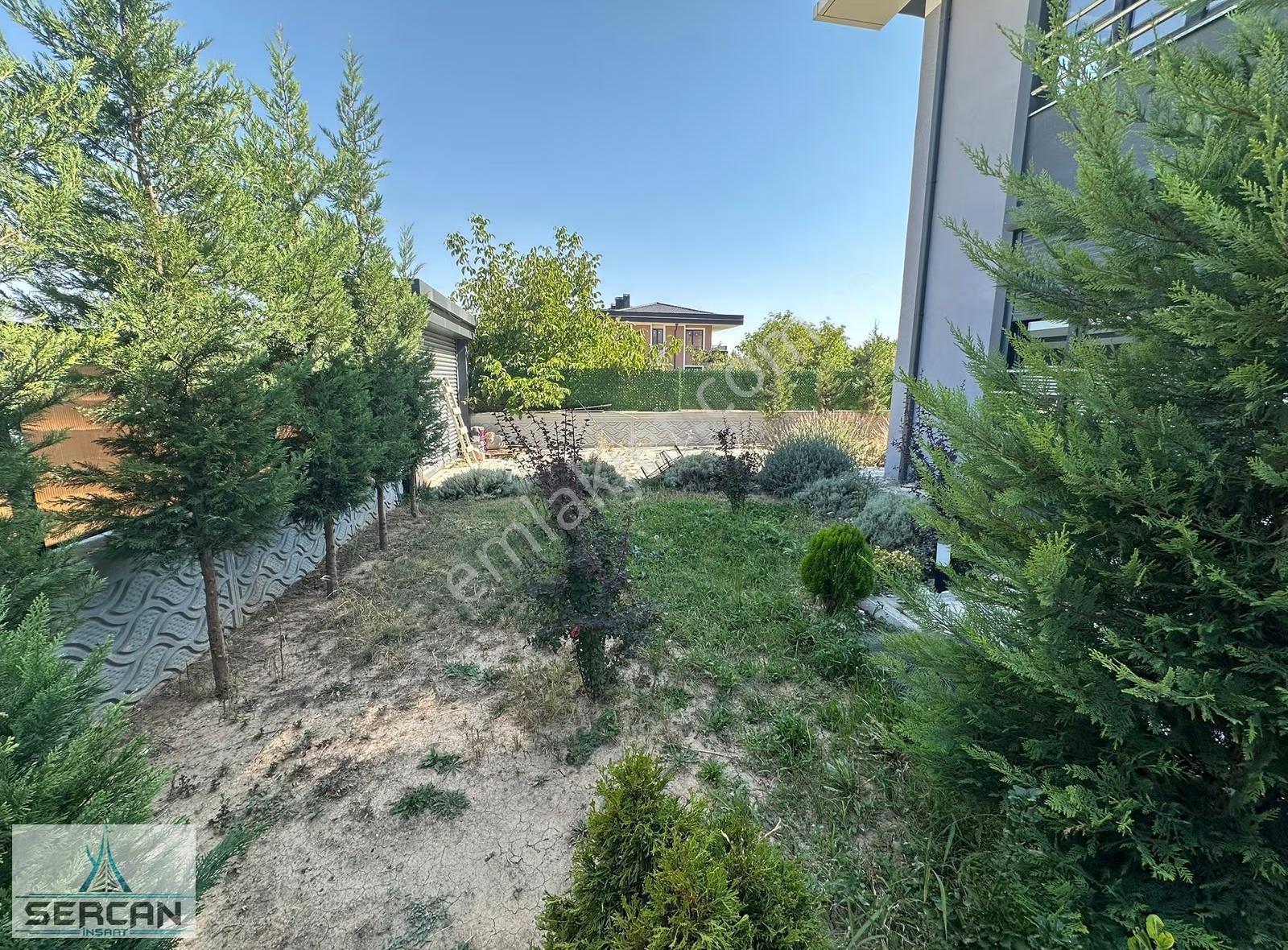 Karahüyükte Hatıp Caddesi Üzerinde 5.5+1 Geniş Müstakil Villa - Görsel 28
