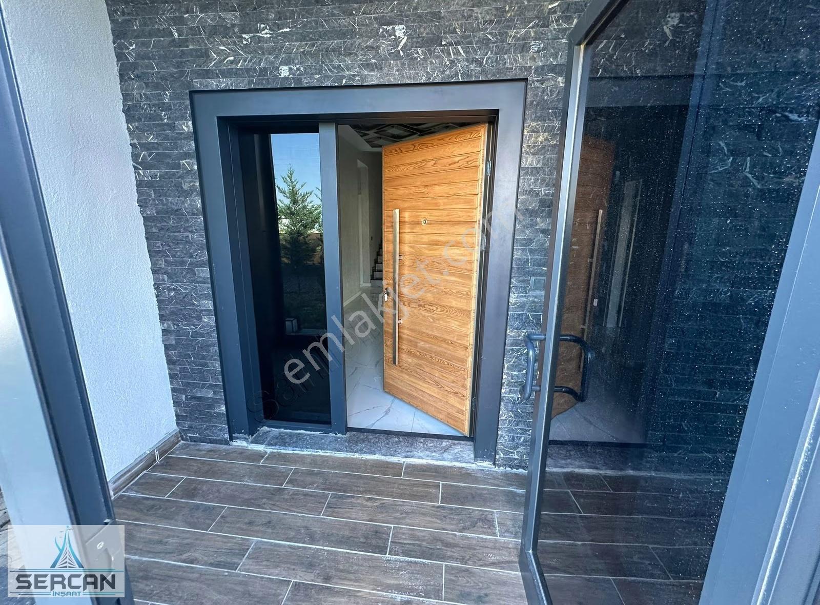Karahüyükte Hatıp Caddesi Üzerinde 5.5+1 Geniş Müstakil Villa - Görsel 22