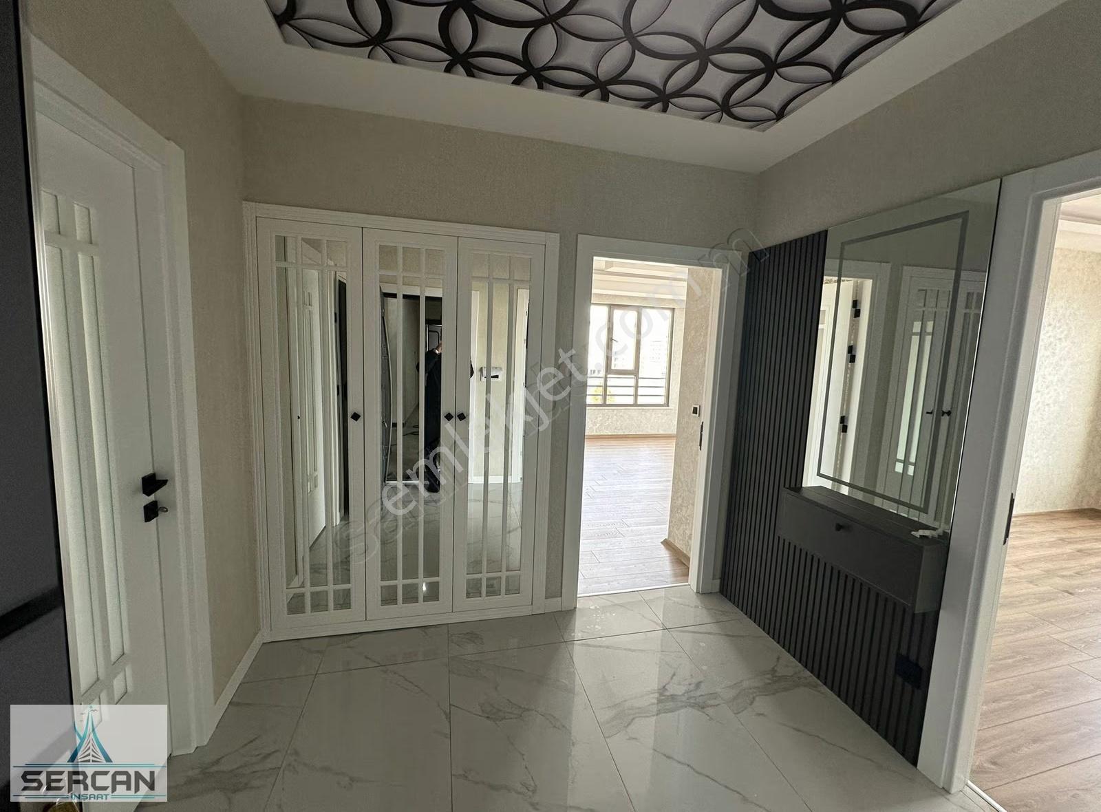 Uluğbey Mahallesi Alpaslan Caddesine Cephe 3+1 Lüx Daire - Görsel 9