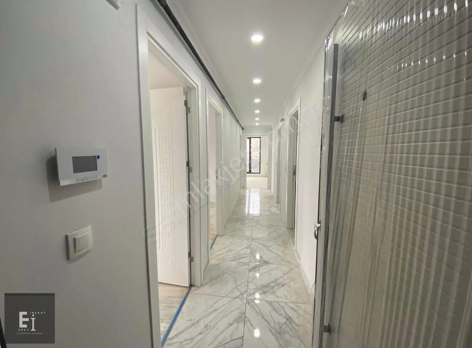 Eray Emlak'tan Satılık Arakat 2+1 85m2 Göl Manzaralı - Görsel 5